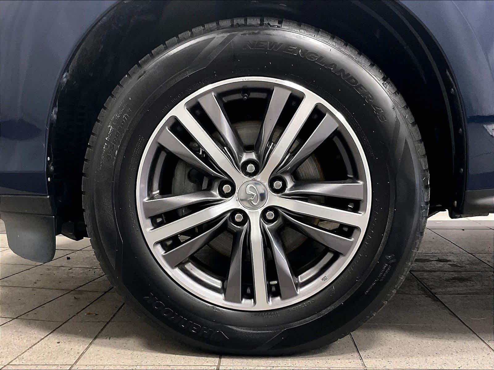 2019 INFINITI QX60 LUXE - Photo 7