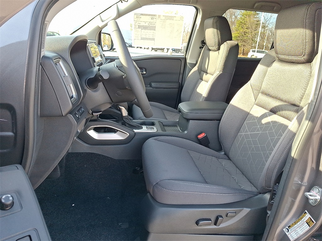 2026 Nissan Frontier SV - Photo 9