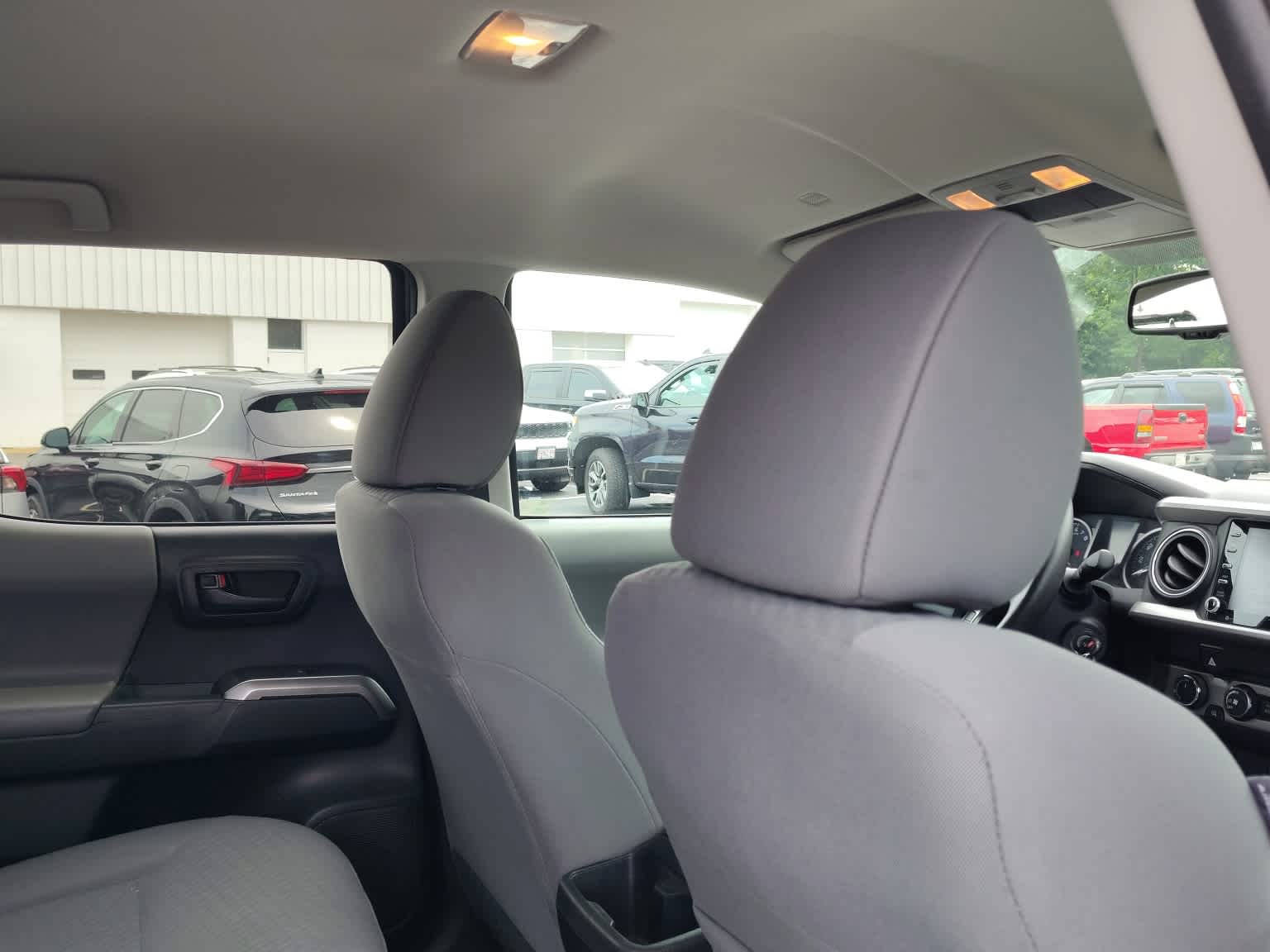 2020 Toyota Tacoma SR5 - Photo 11