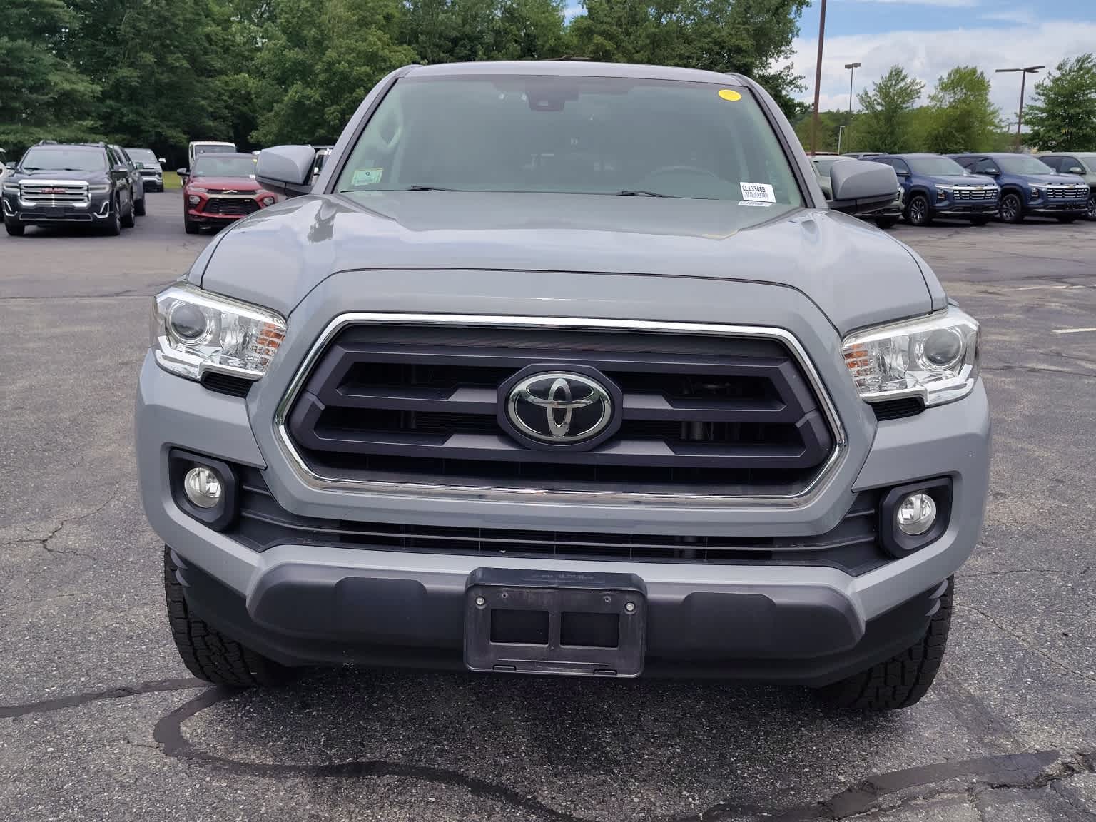 2020 Toyota Tacoma SR5 - Photo 2