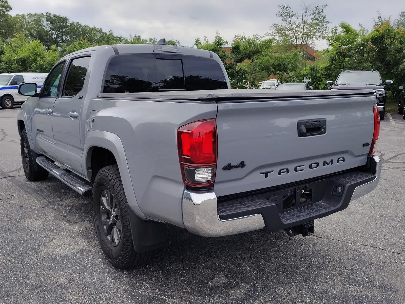 2020 Toyota Tacoma SR5 - Photo 5