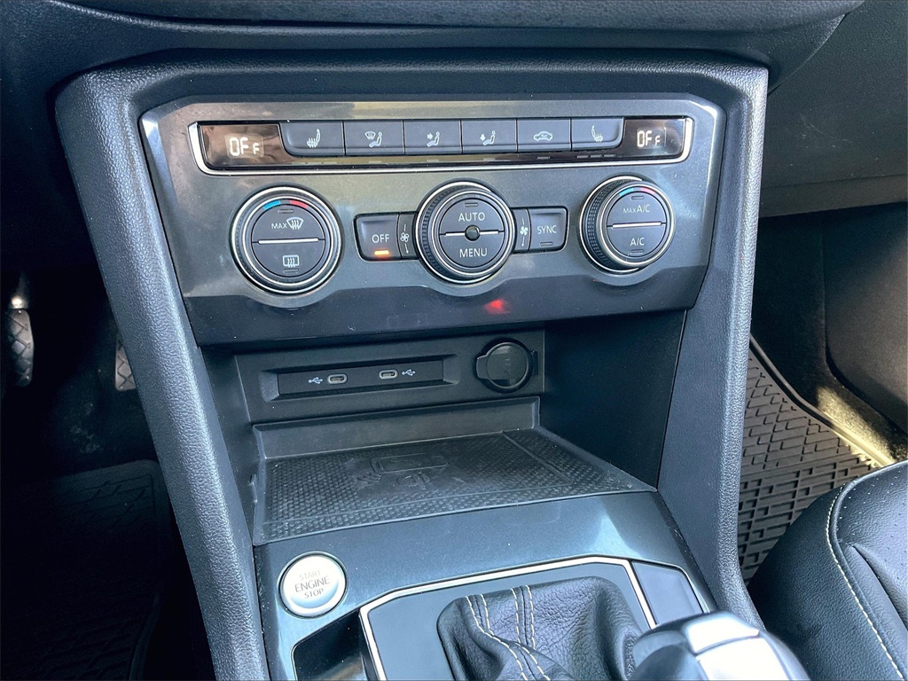 2021 Volkswagen Tiguan 2.0T SE - Photo 25