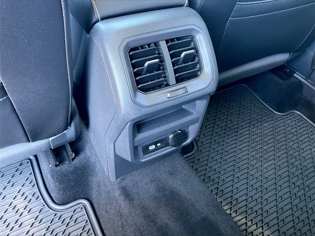 2021 Volkswagen Tiguan 2.0T SE - Photo 26