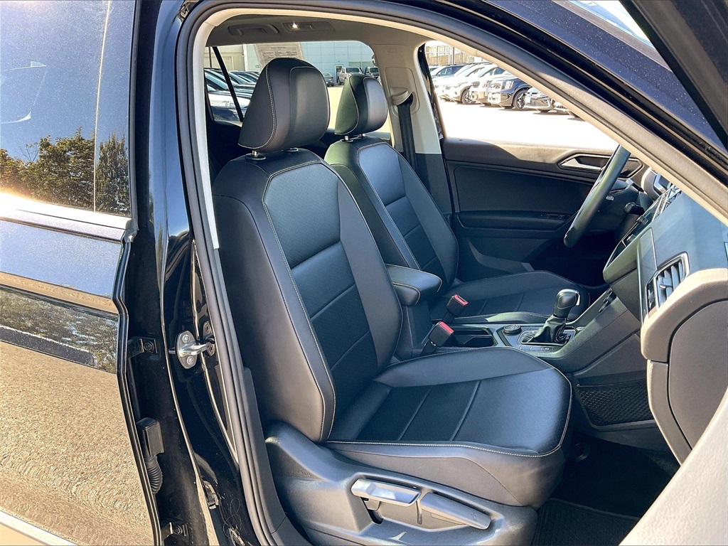 2021 Volkswagen Tiguan 2.0T SE - Photo 10