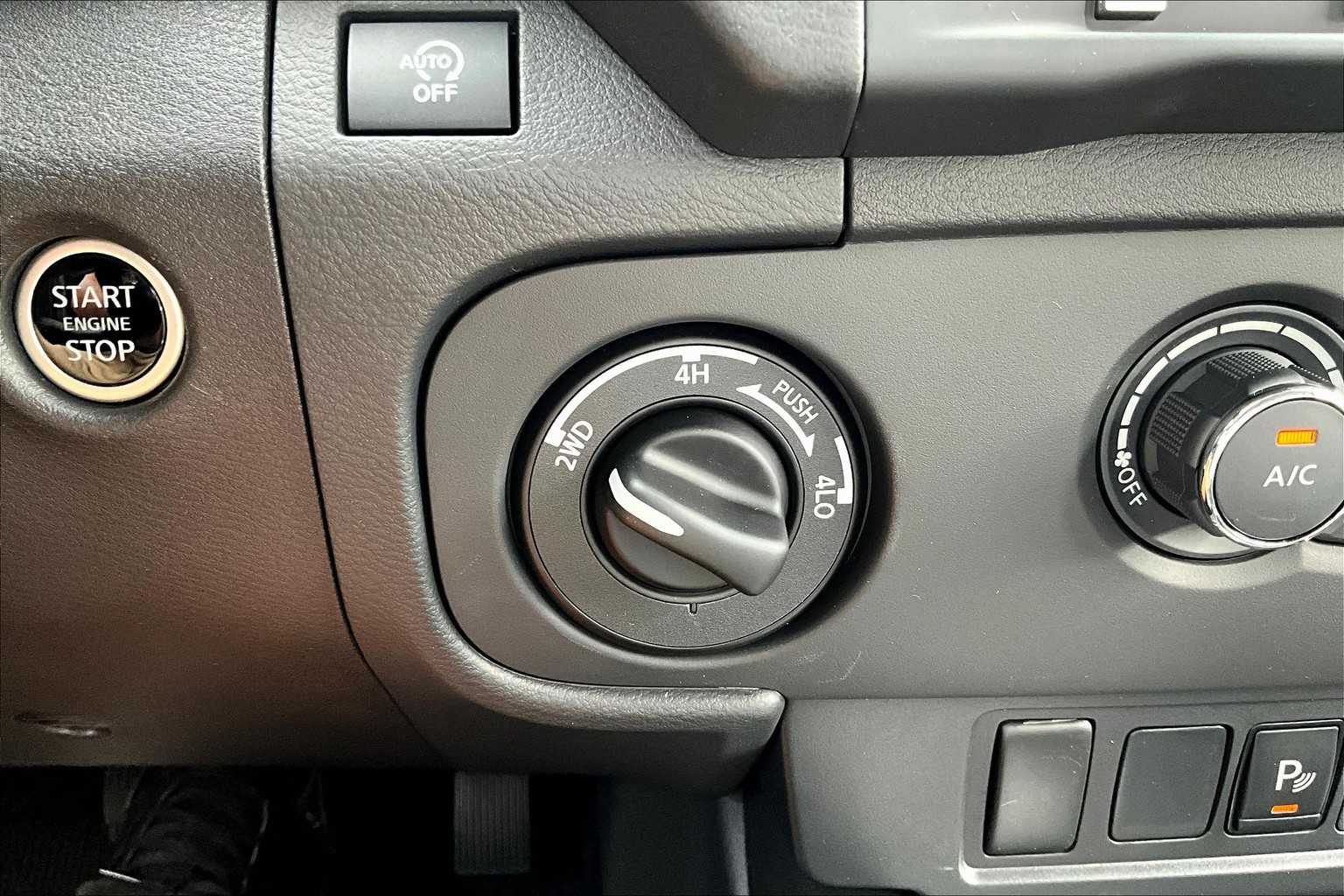 2025 Nissan Frontier SV - Photo 26