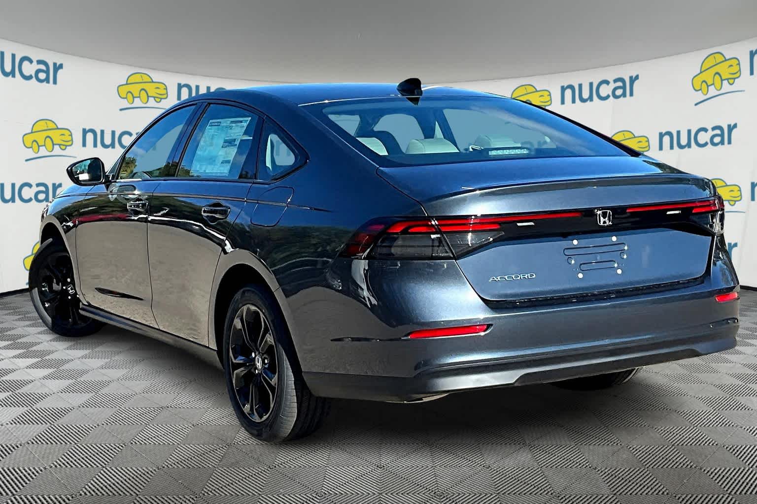 2025 Honda Accord SE - Photo 5