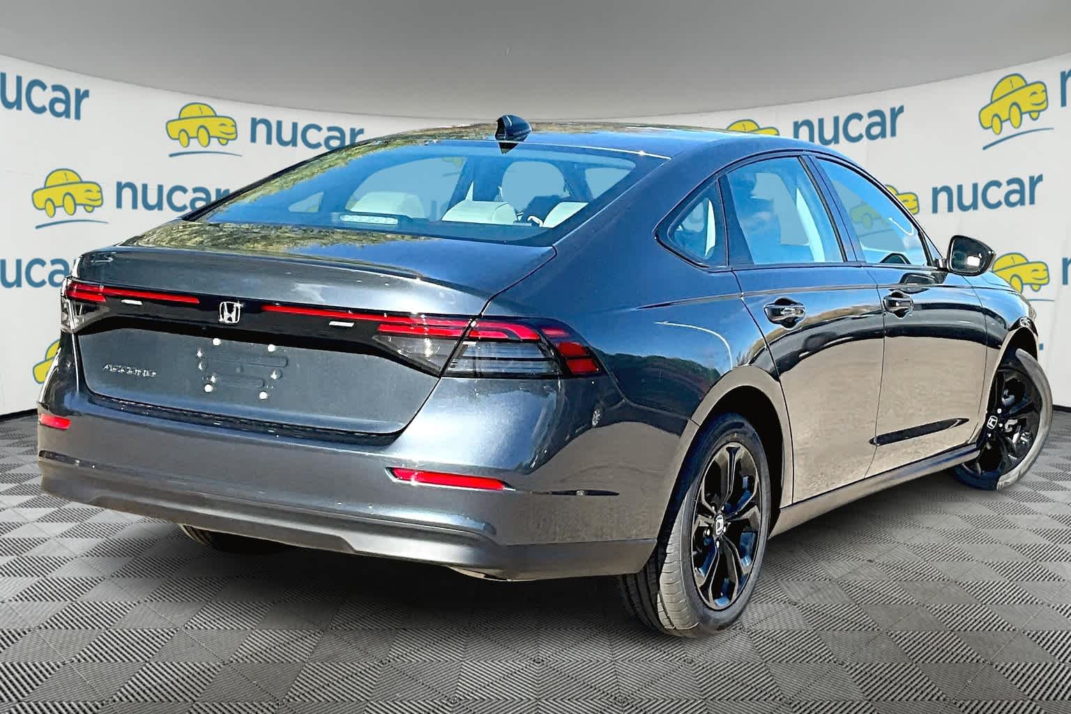 2025 Honda Accord SE - Photo 7