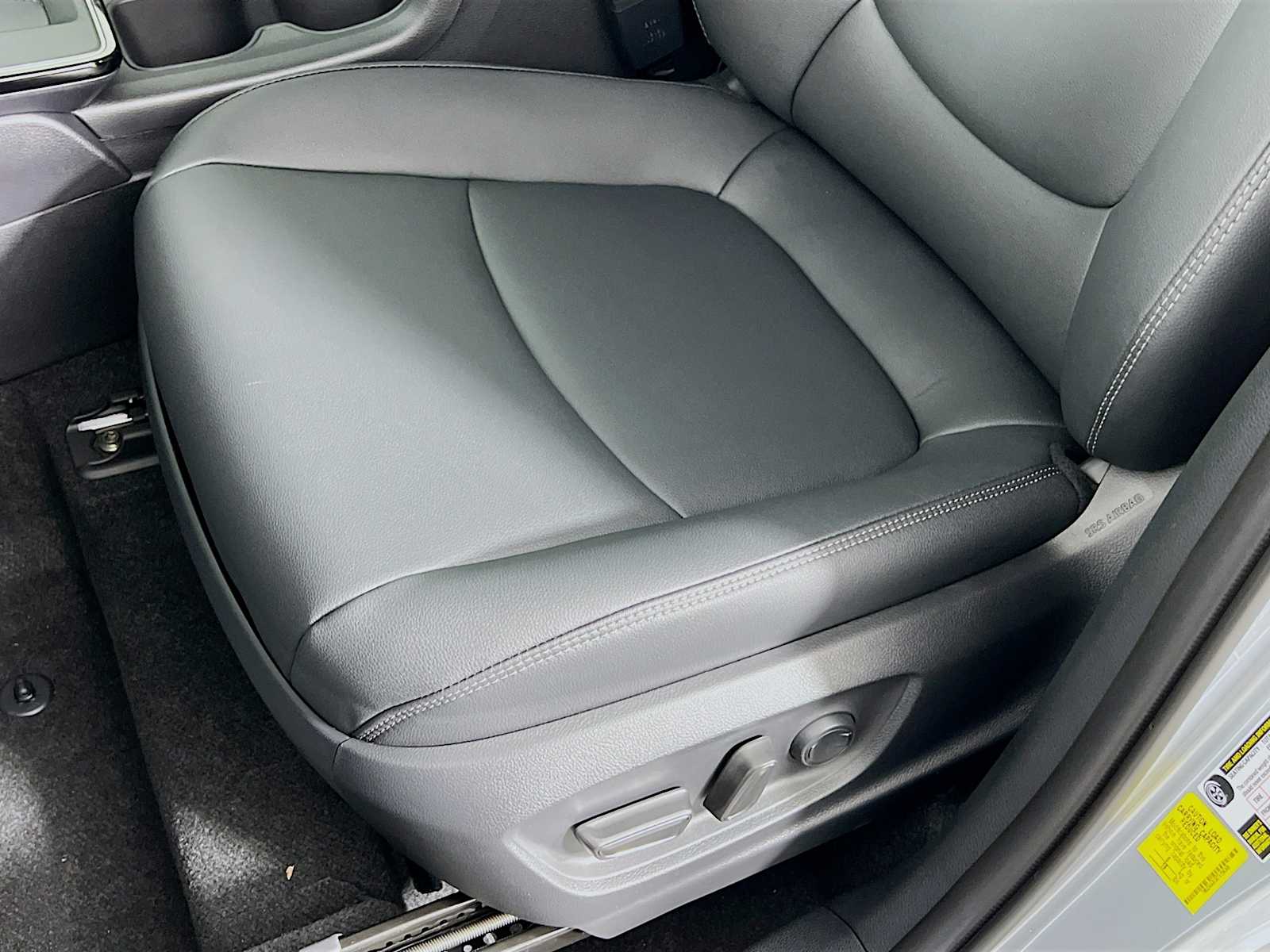 2026 Toyota Corolla Cross XLE - Photo 17