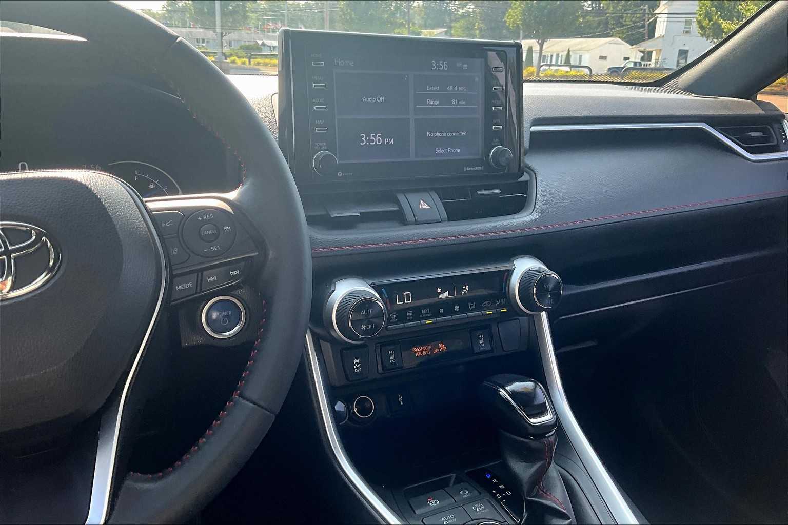 2021 Toyota RAV4 Prime SE - Photo 18