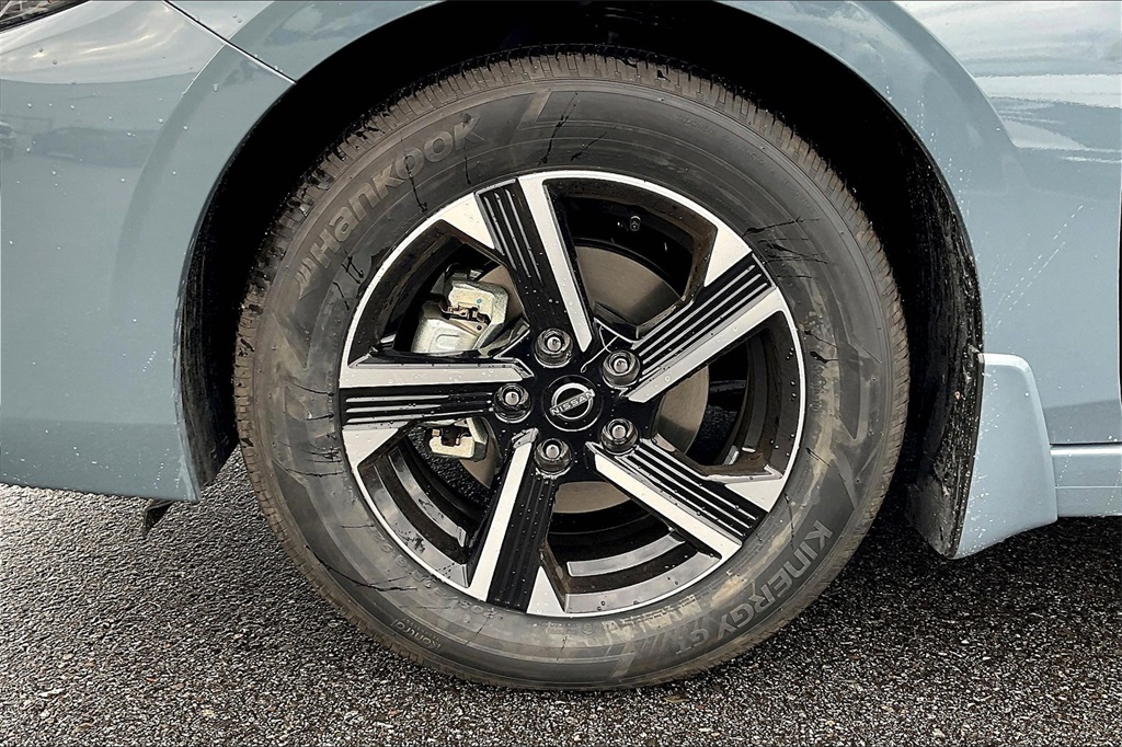 2025 Nissan Sentra SV - Photo 8