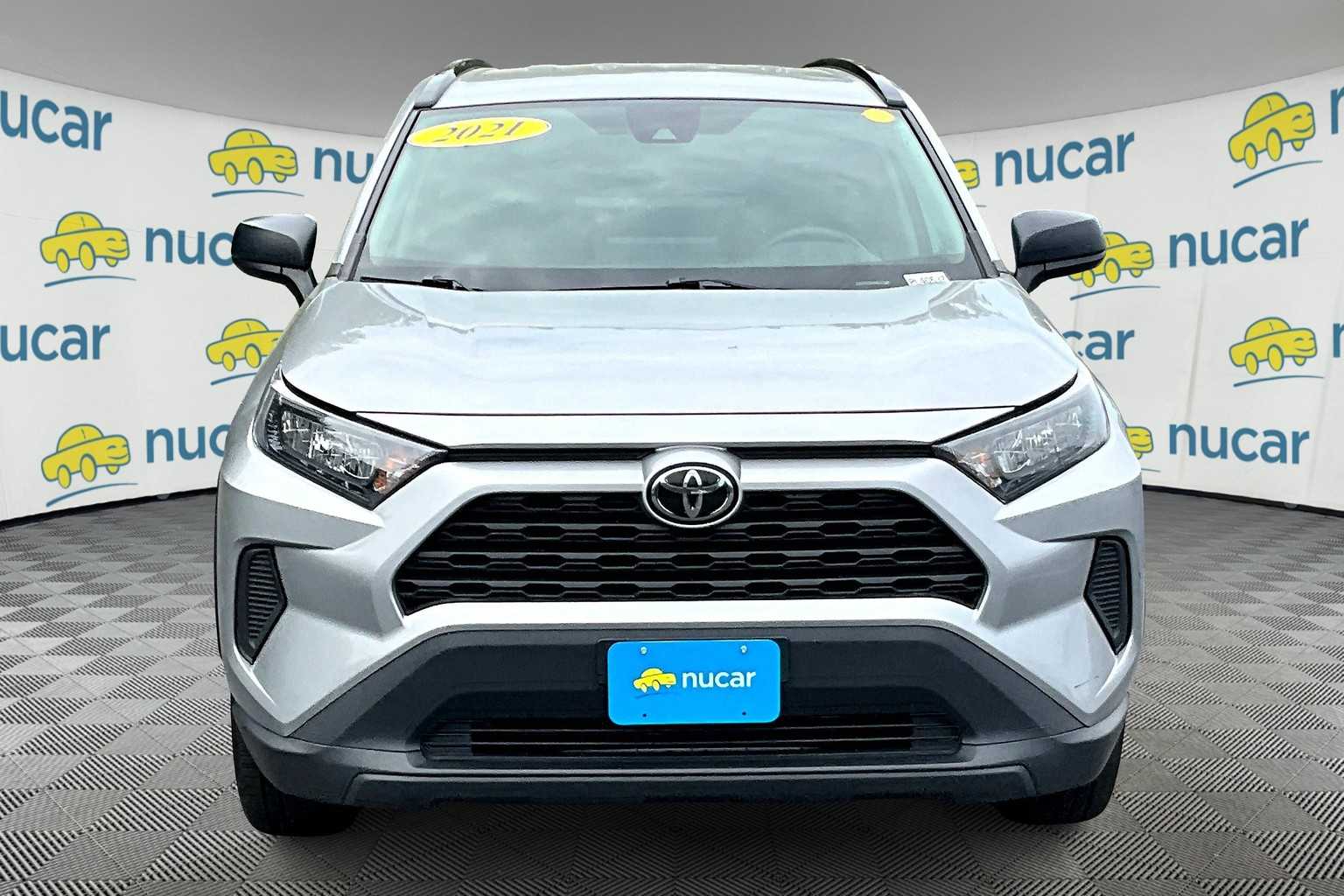 2021 Toyota RAV4 LE - Photo 2