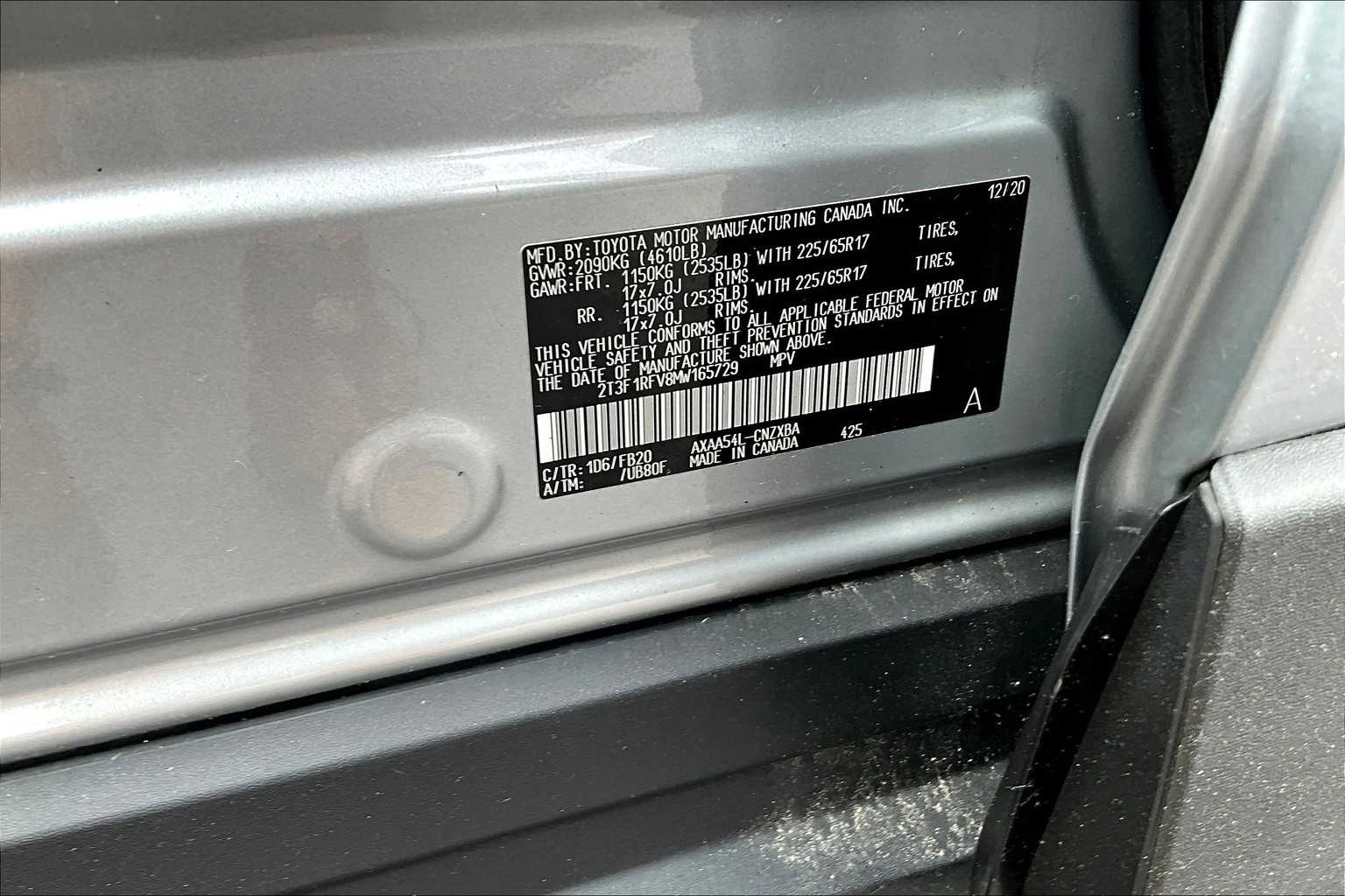 2021 Toyota RAV4 LE - Photo 33
