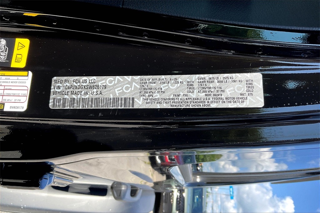 2025 Jeep Wrangler Willys - Photo 17