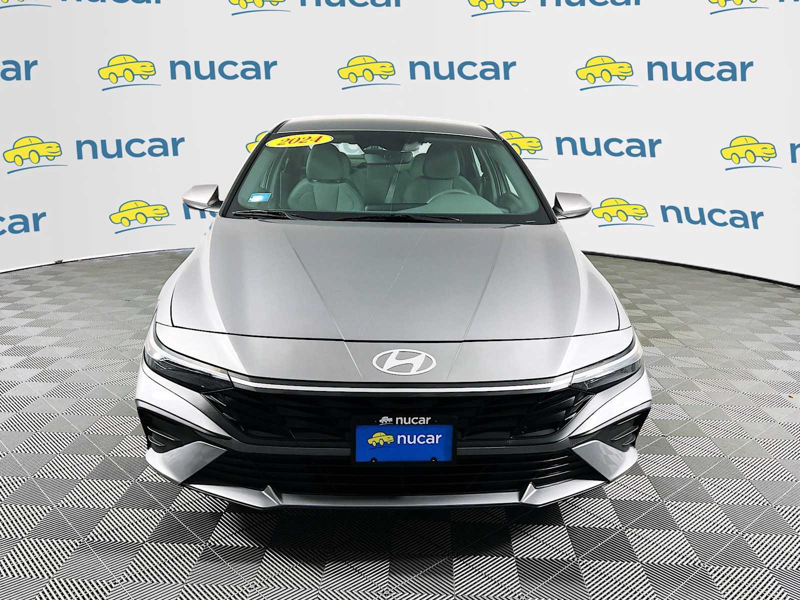 2024 Hyundai Elantra SEL - Photo 2
