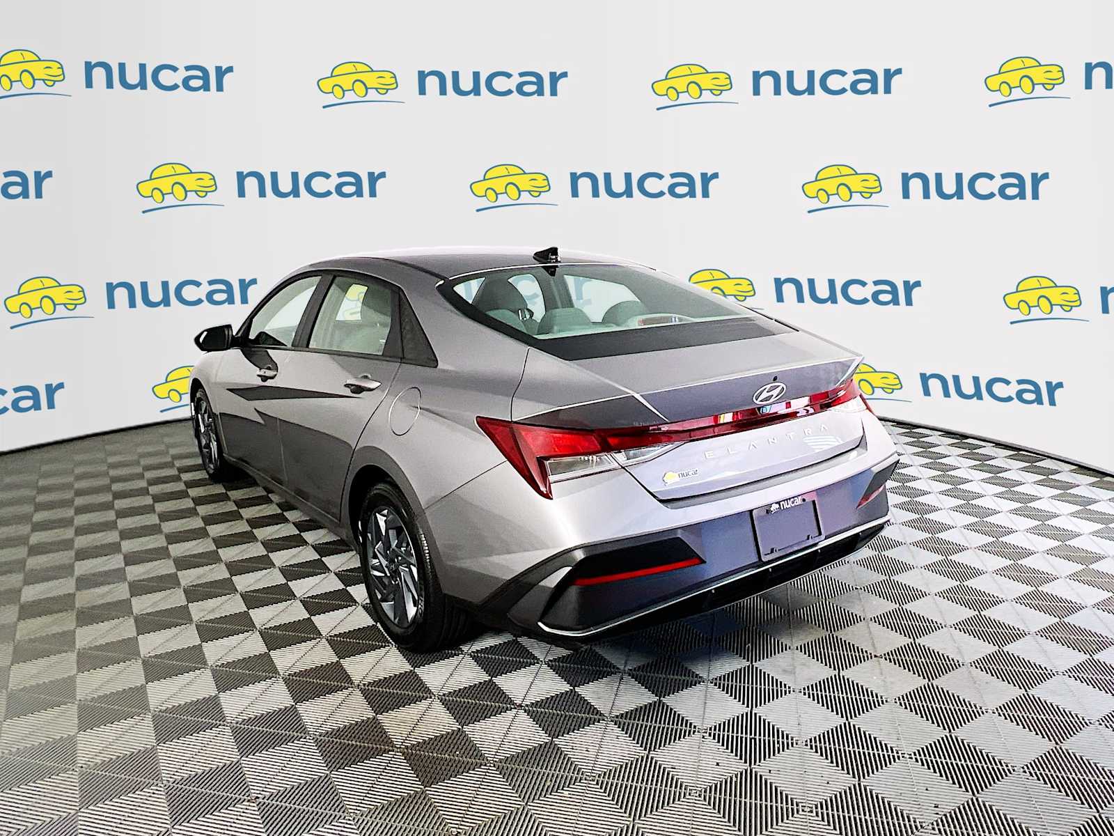 2024 Hyundai Elantra SEL - Photo 5