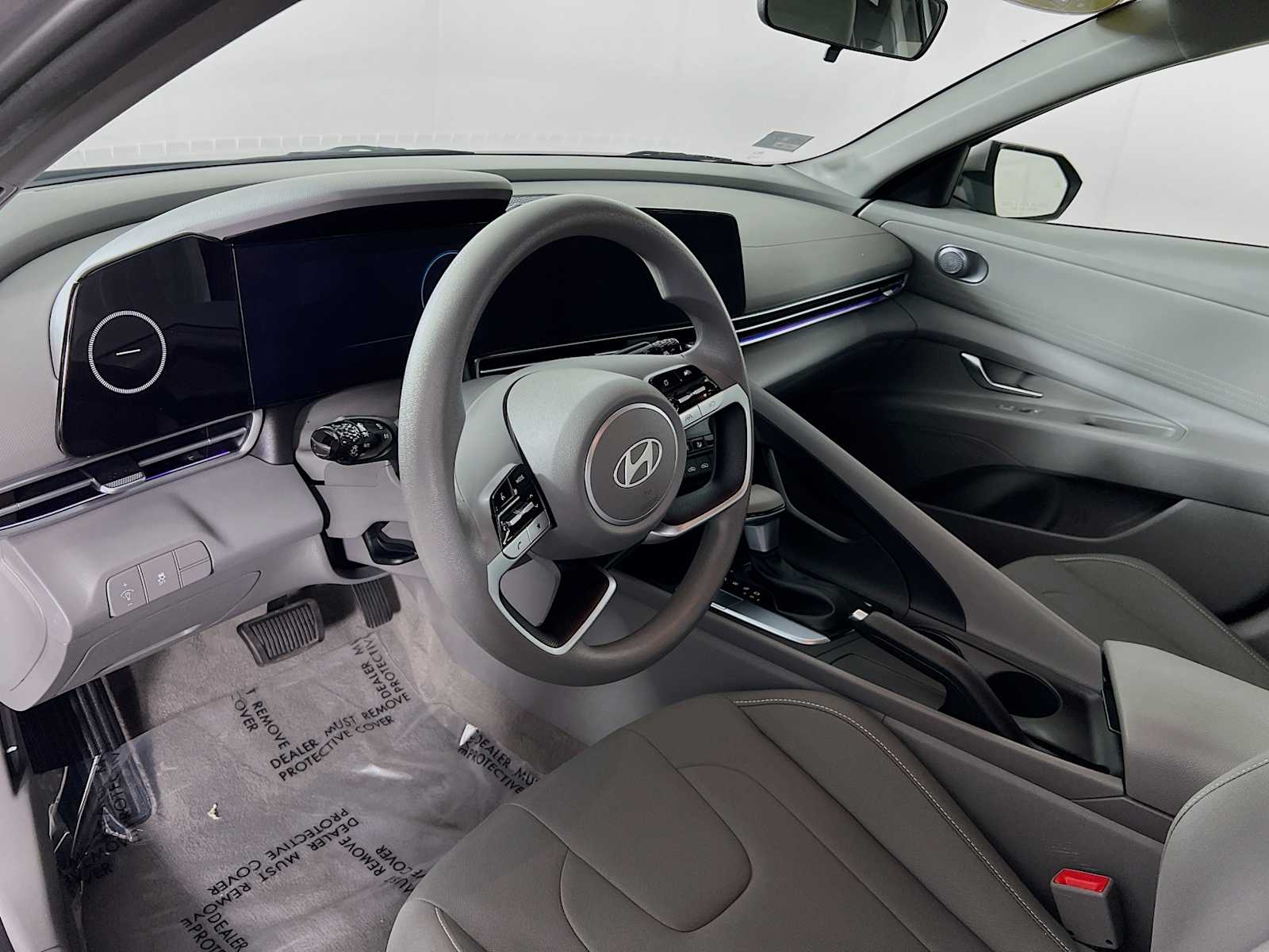 2024 Hyundai Elantra SEL - Photo 9
