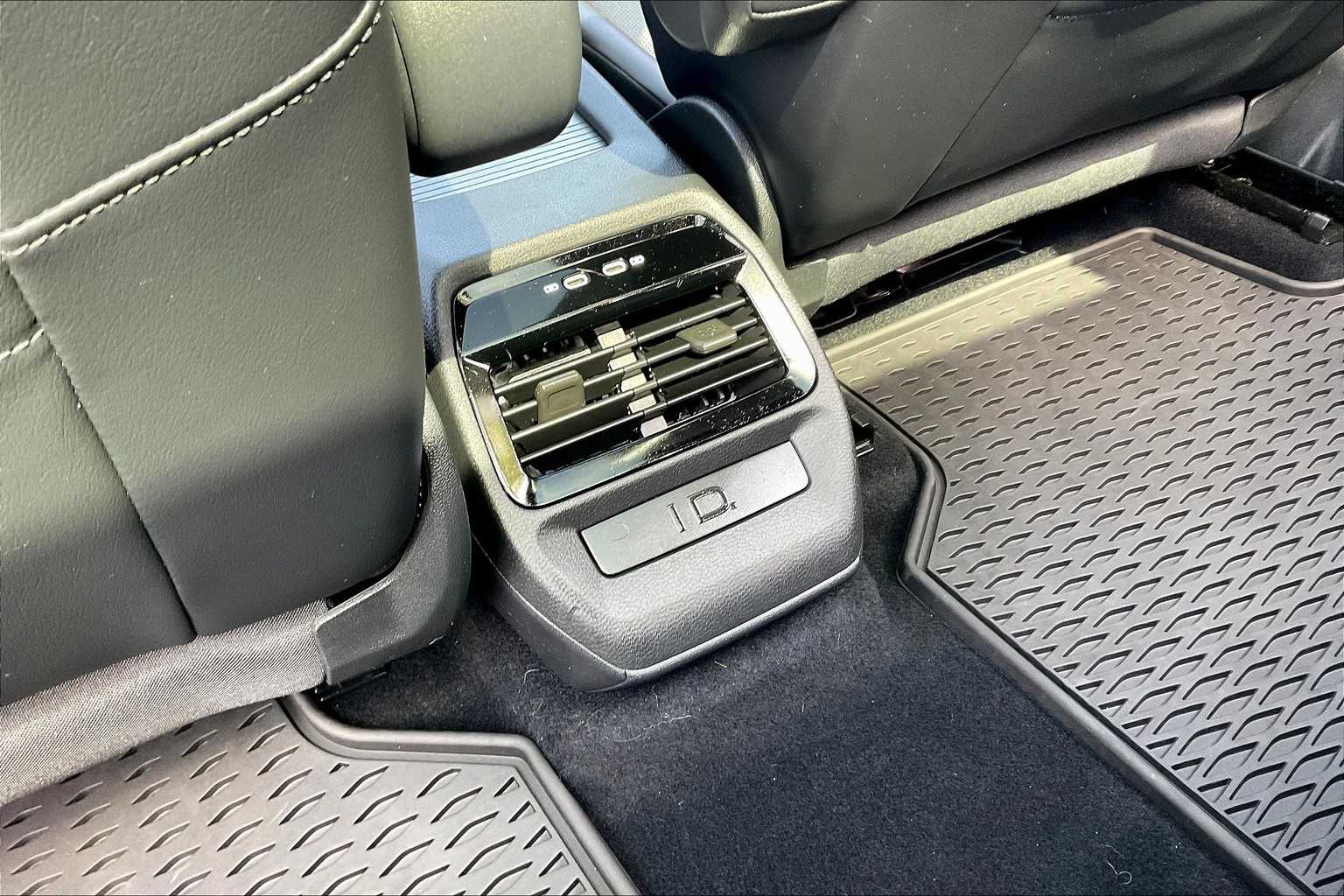 2022 Volkswagen ID.4 Pro S - Photo 27