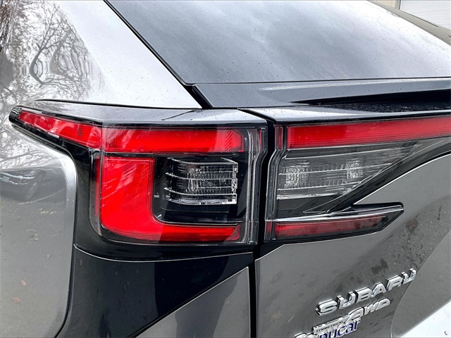 2024 Subaru Solterra Premium - Photo 31