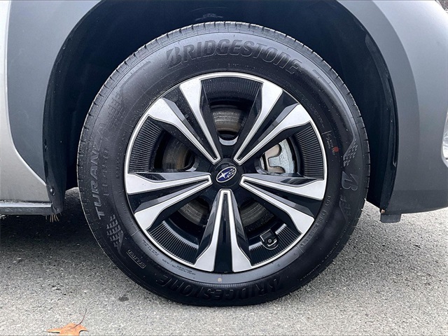 2024 Subaru Solterra Premium - Photo 9