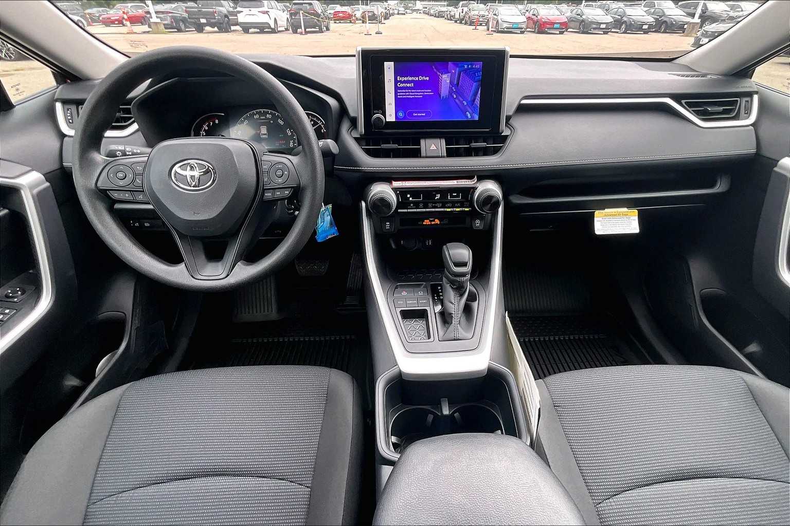 2025 Toyota RAV4 LE - Photo 12