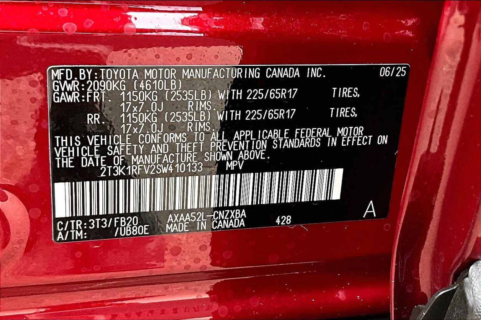 2025 Toyota RAV4 LE - Photo 17
