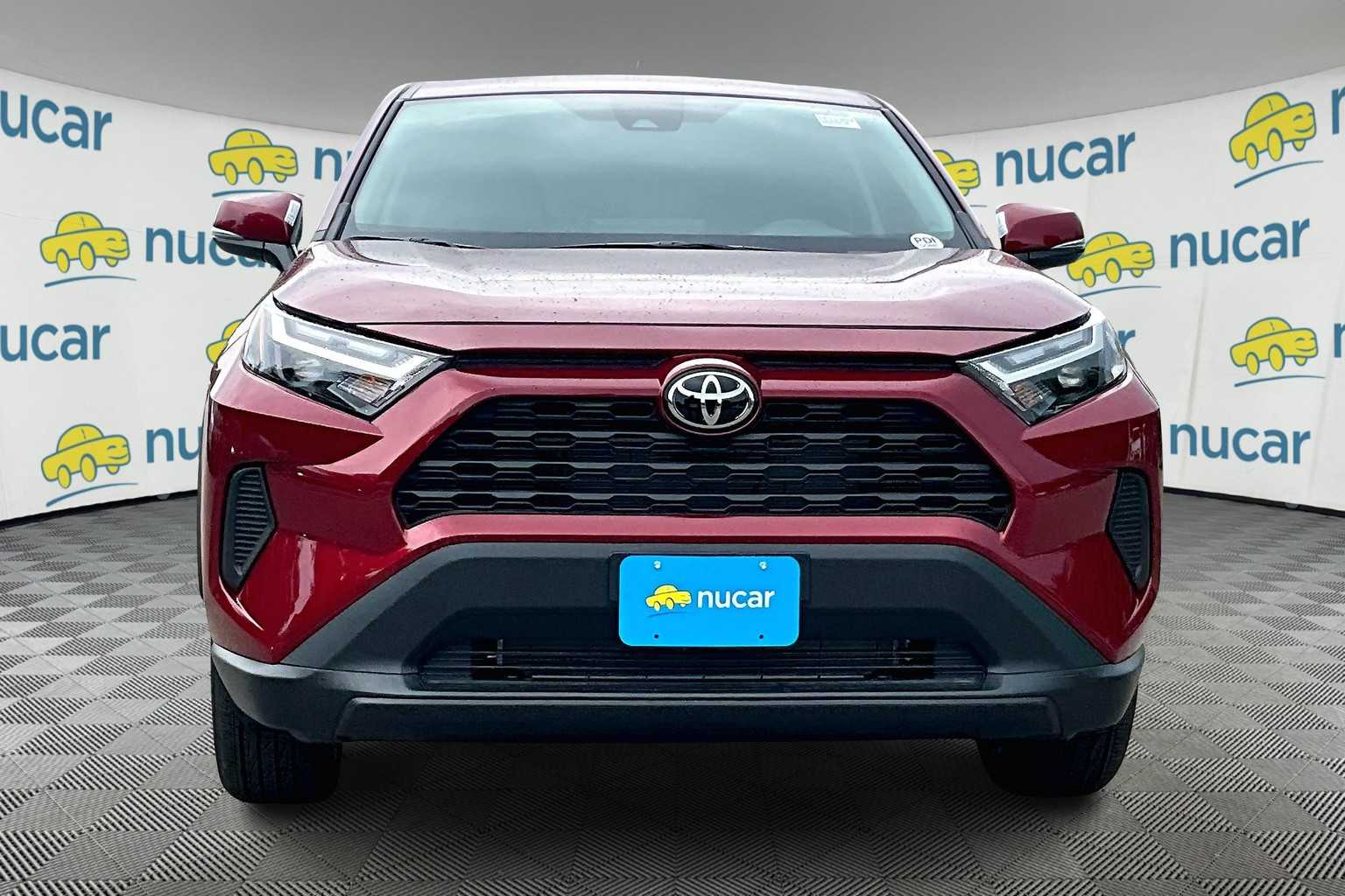 2025 Toyota RAV4 LE - Photo 3
