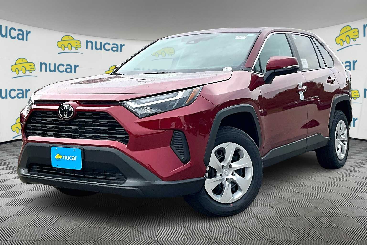 2025 Toyota RAV4 LE - Photo 4