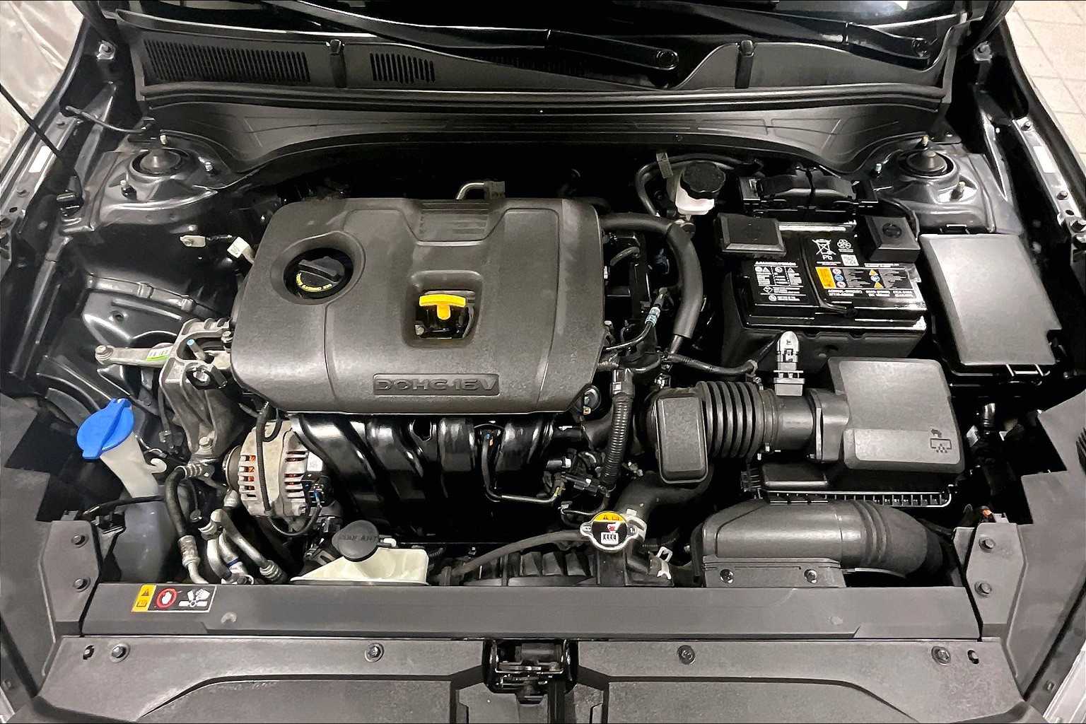 2022 Kia Forte LXS - Photo 29