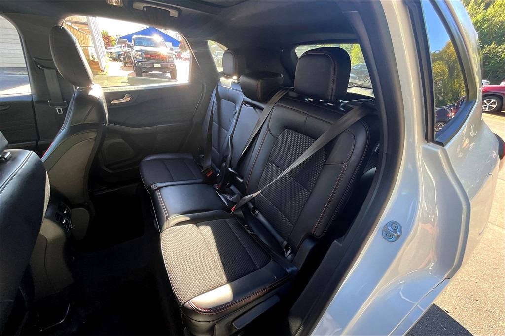 2024 Ford Escape ST-Line Select - Photo 15