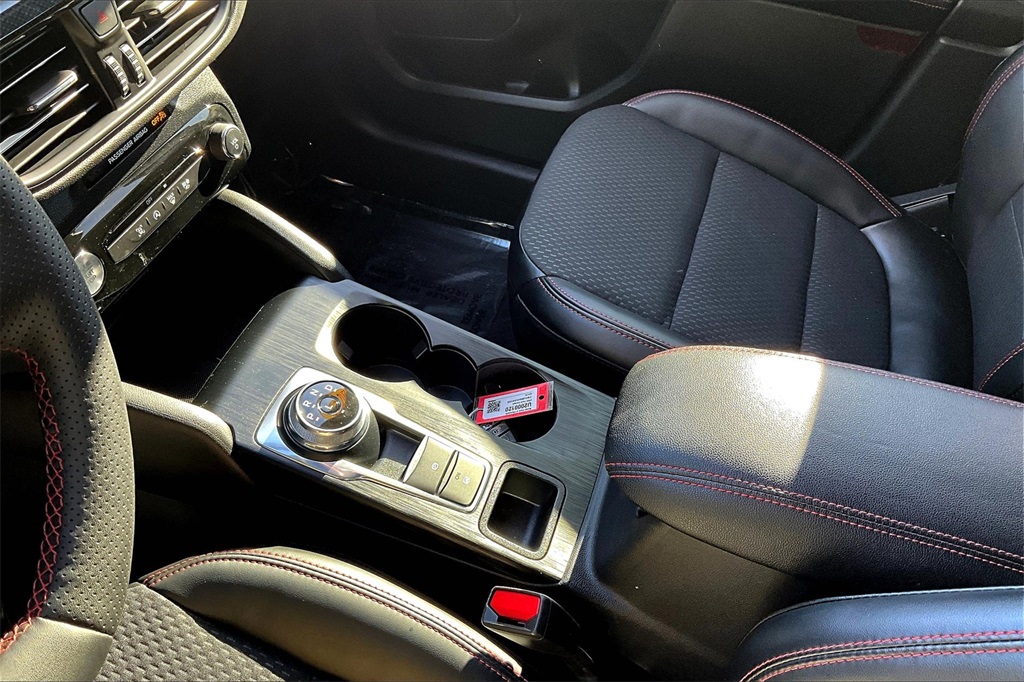 2024 Ford Escape ST-Line Select - Photo 20