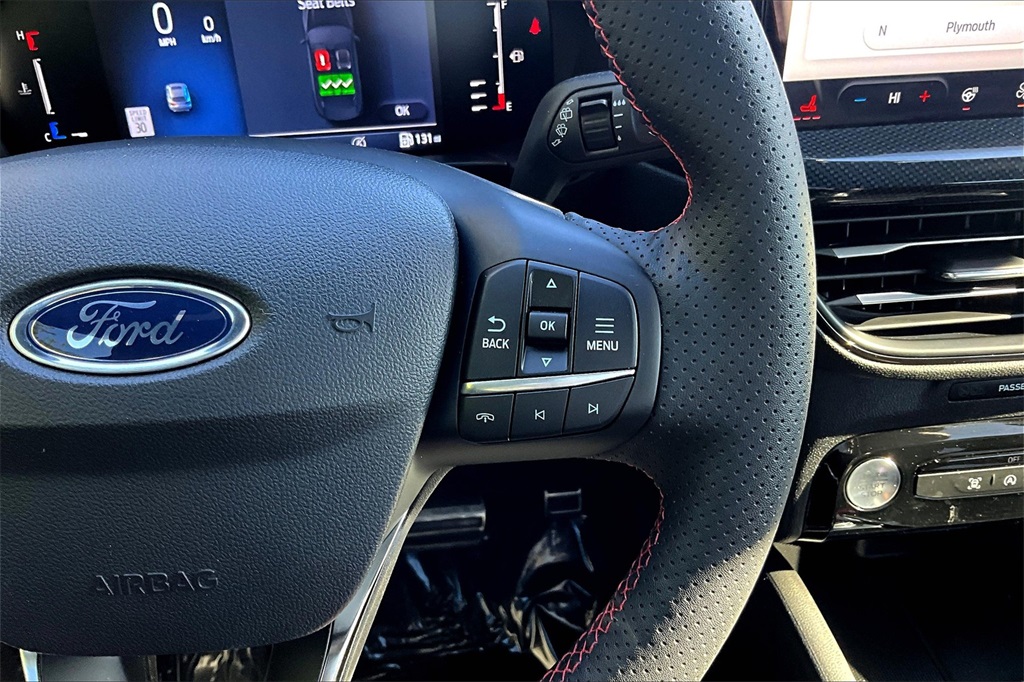 2024 Ford Escape ST-Line Select - Photo 24