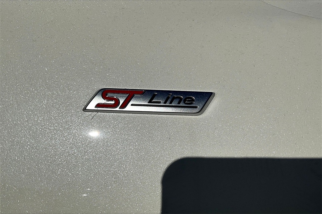 2024 Ford Escape ST-Line Select - Photo 28