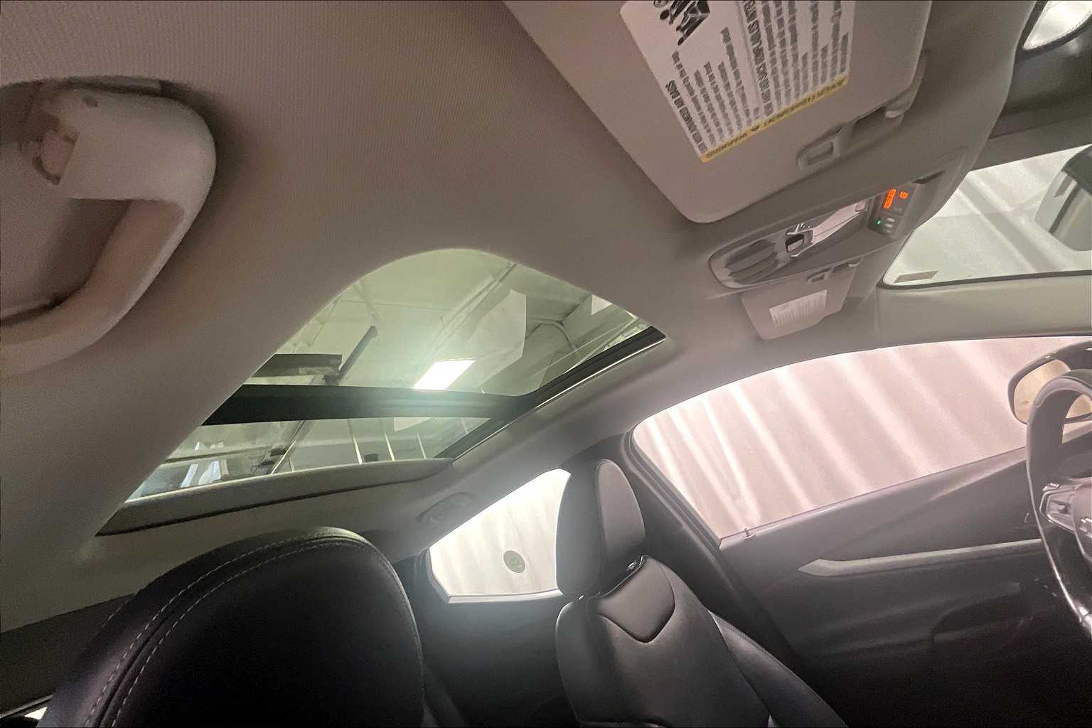 2022 Chevrolet Bolt EUV Premier - Photo 22