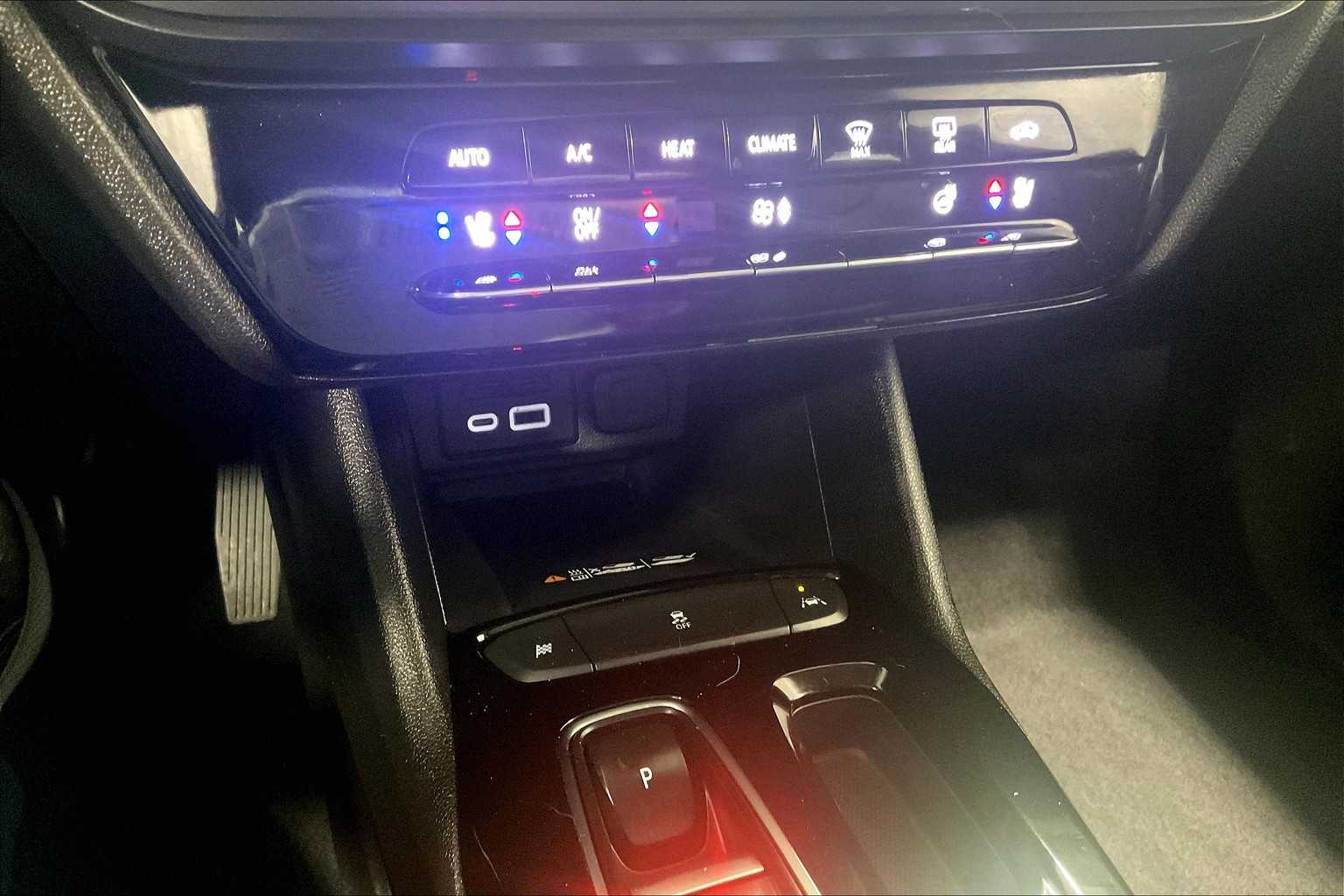 2022 Chevrolet Bolt EUV Premier - Photo 26