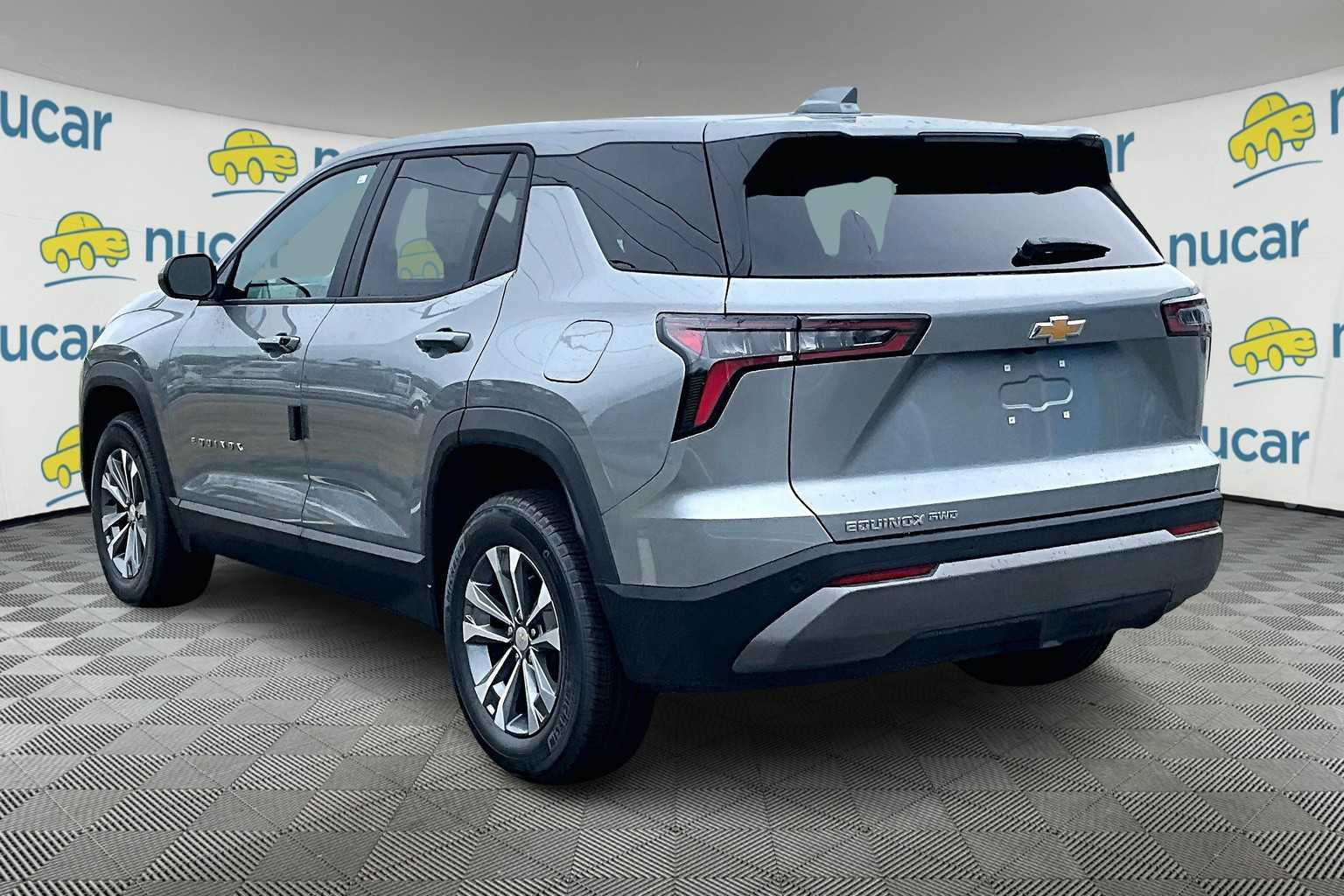 2026 Chevrolet Equinox AWD LT - Photo 5