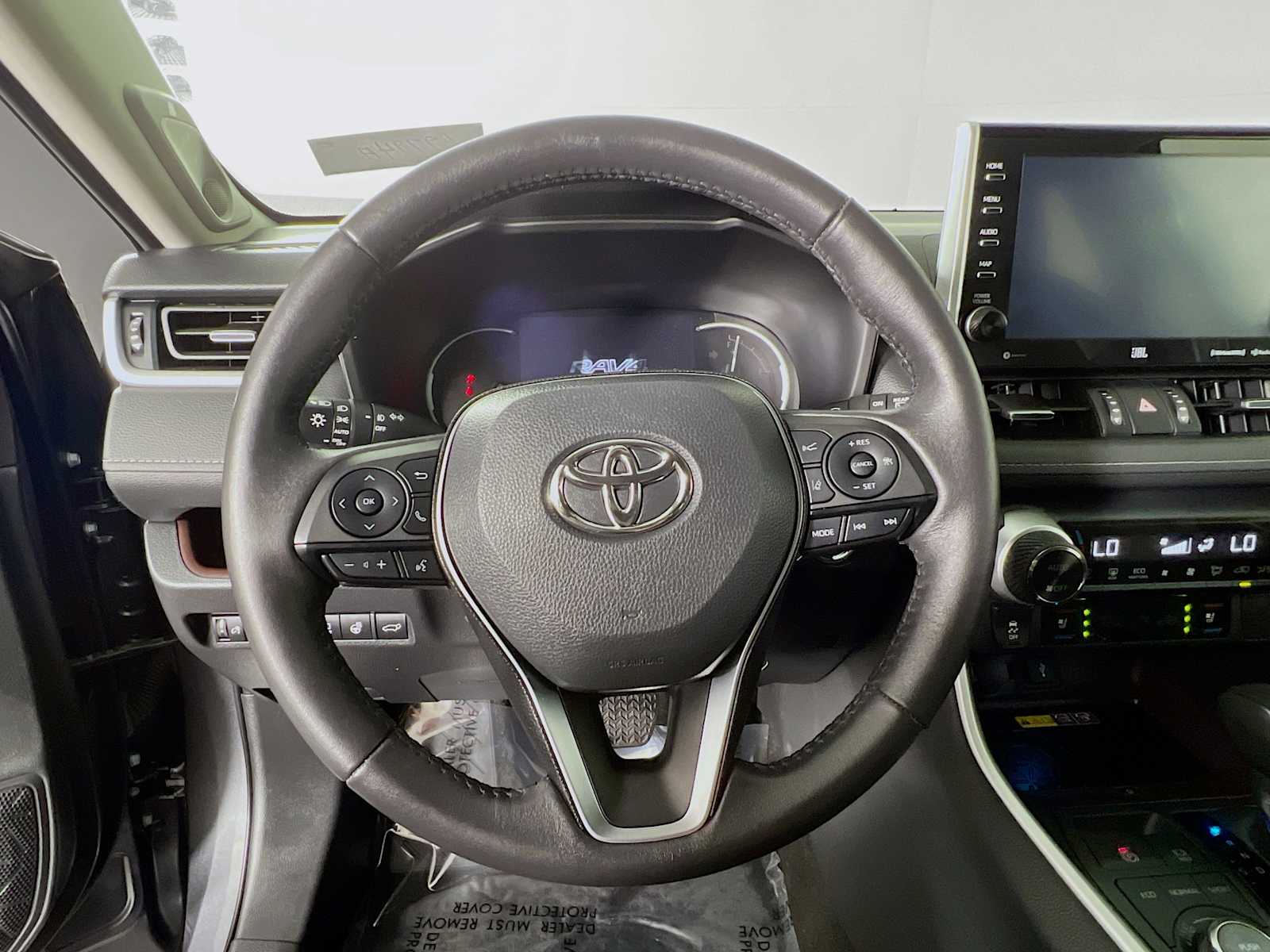 2022 Toyota RAV4 Limited - Photo 11