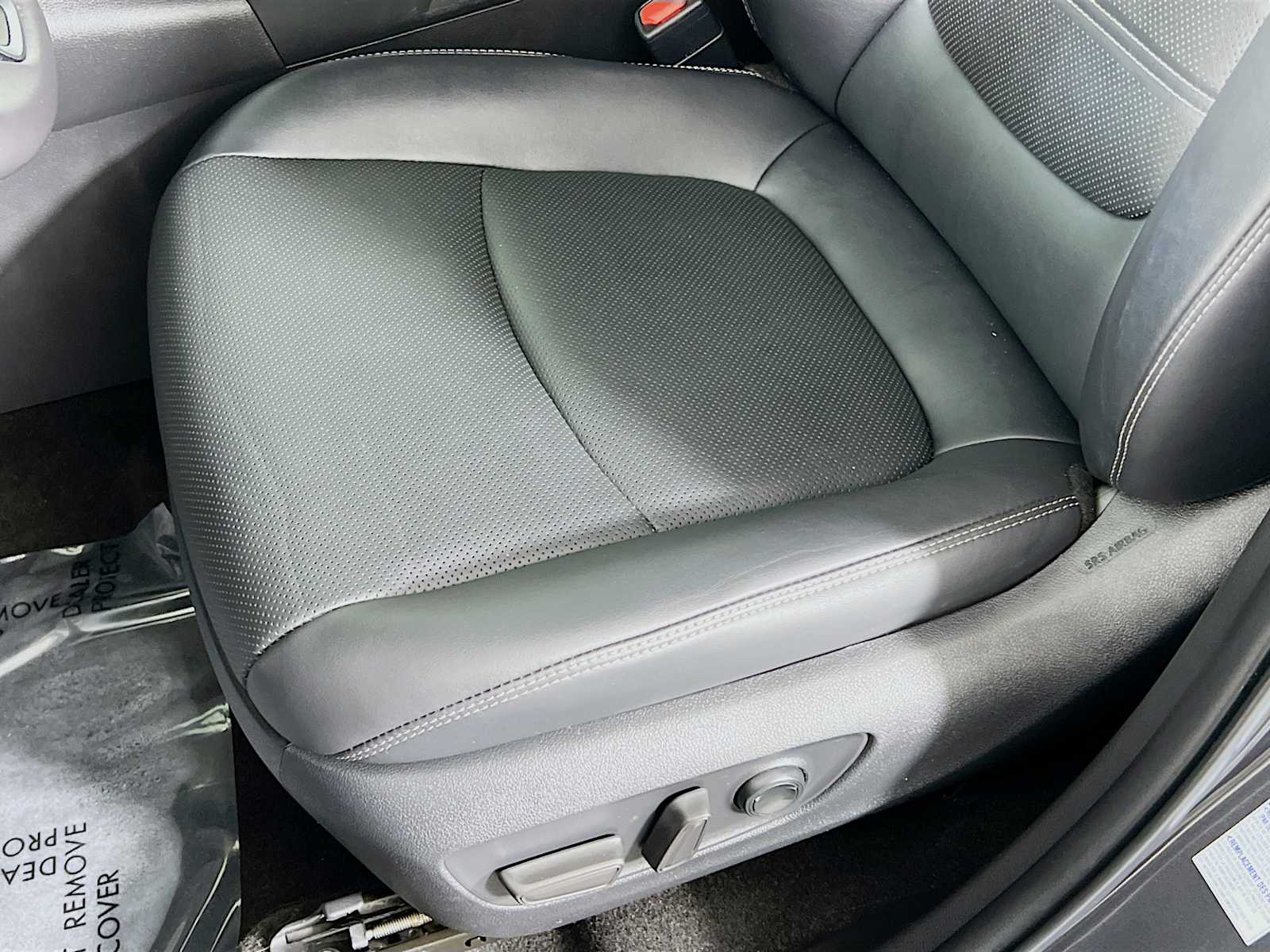 2022 Toyota RAV4 Limited - Photo 19