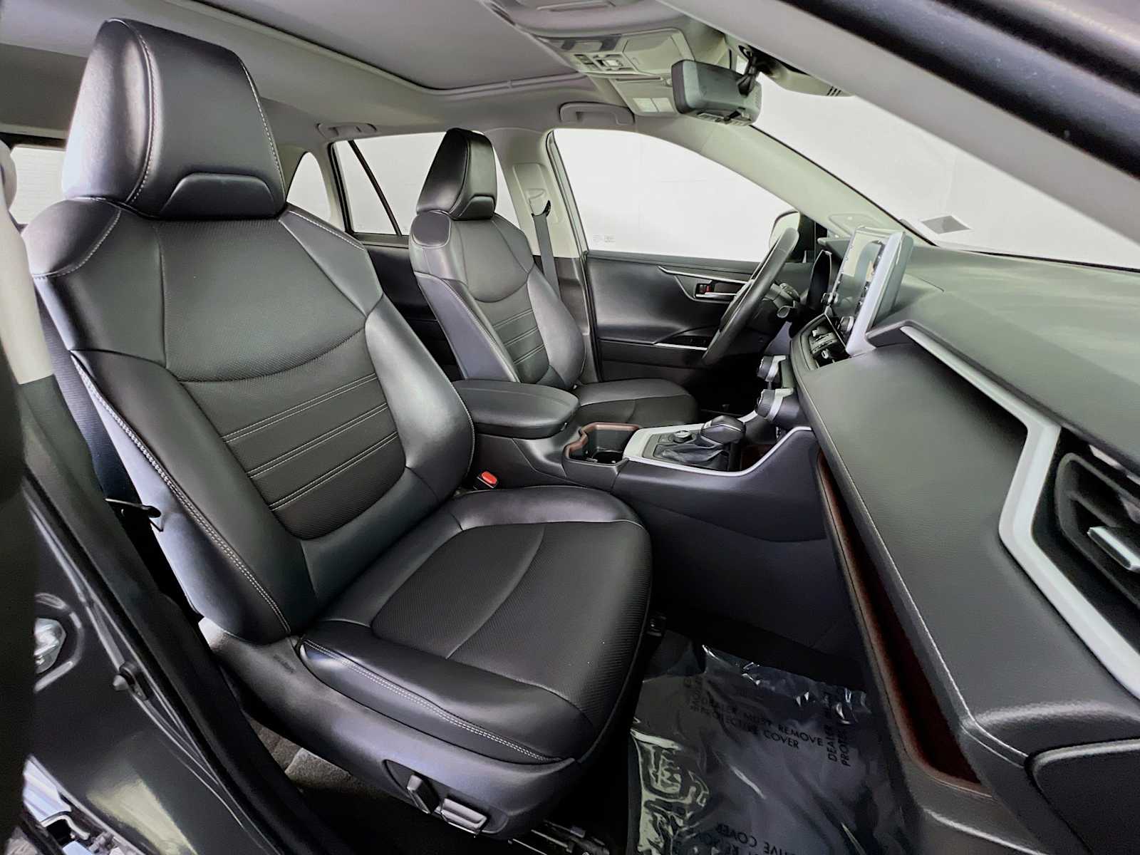 2022 Toyota RAV4 Limited - Photo 29