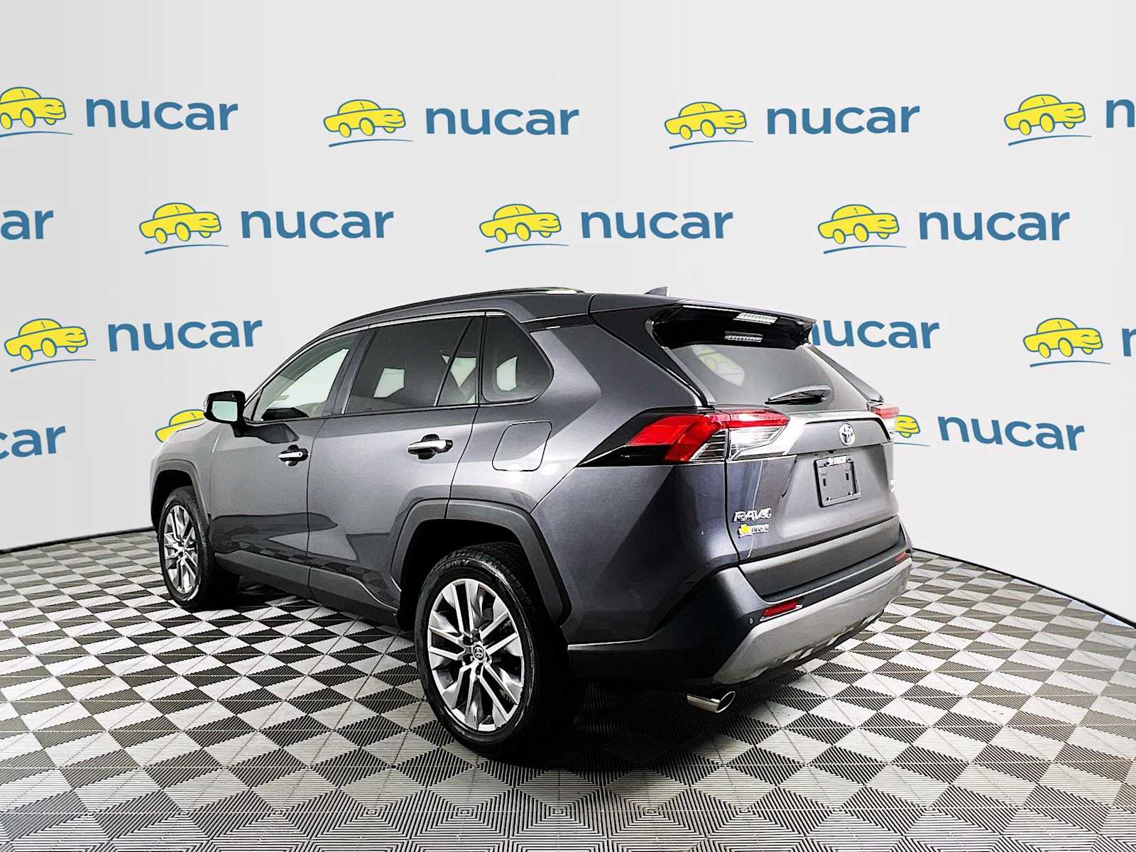 2022 Toyota RAV4 Limited - Photo 5