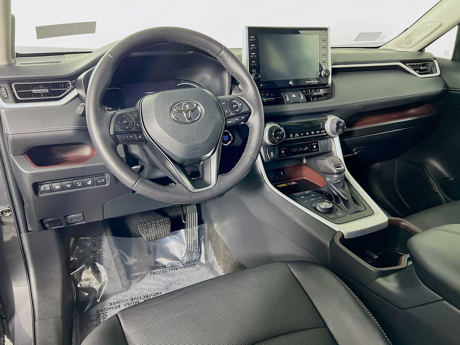 2022 Toyota RAV4 Limited - Photo 9