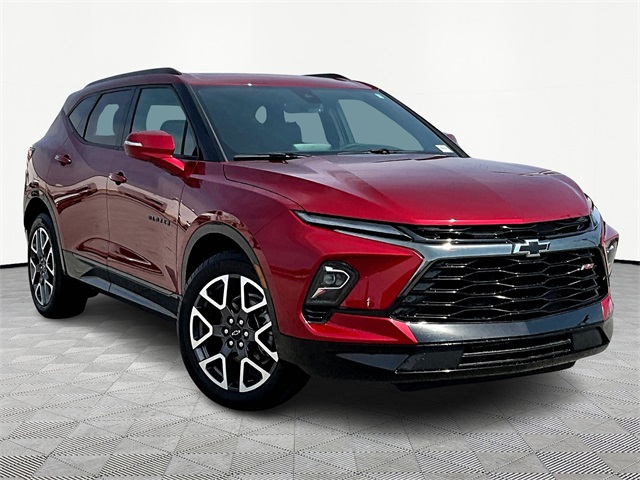2023 Chevrolet Blazer 2LT photo 2