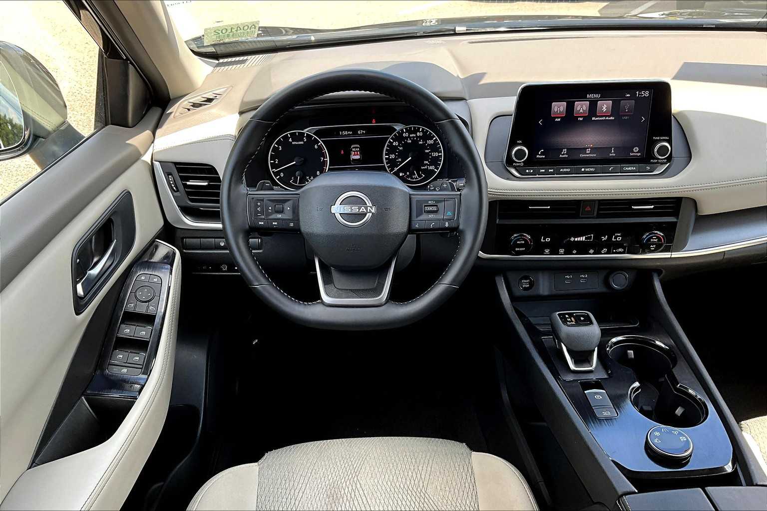 2025 Nissan Rogue SV - Photo 17