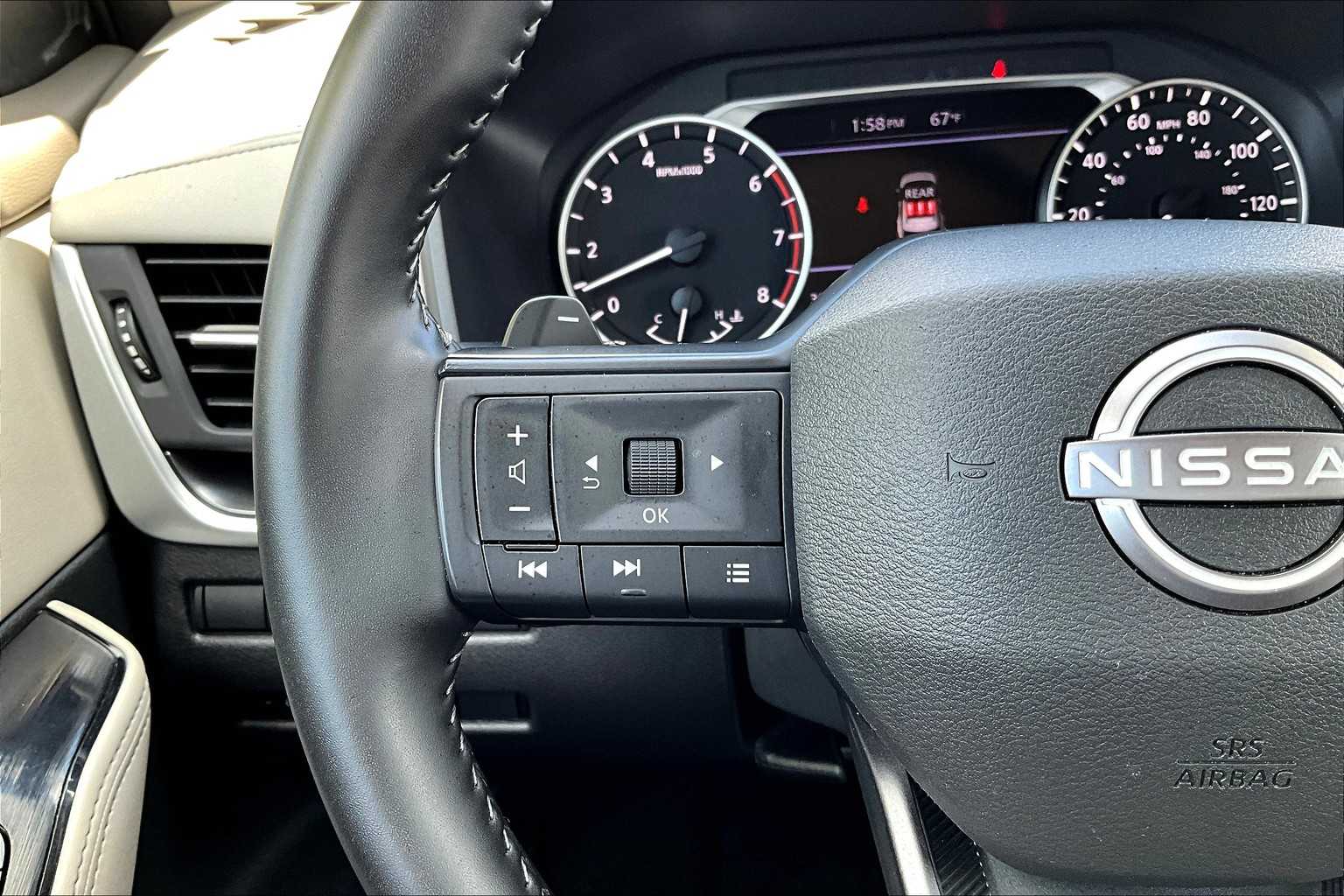 2025 Nissan Rogue SV - Photo 22