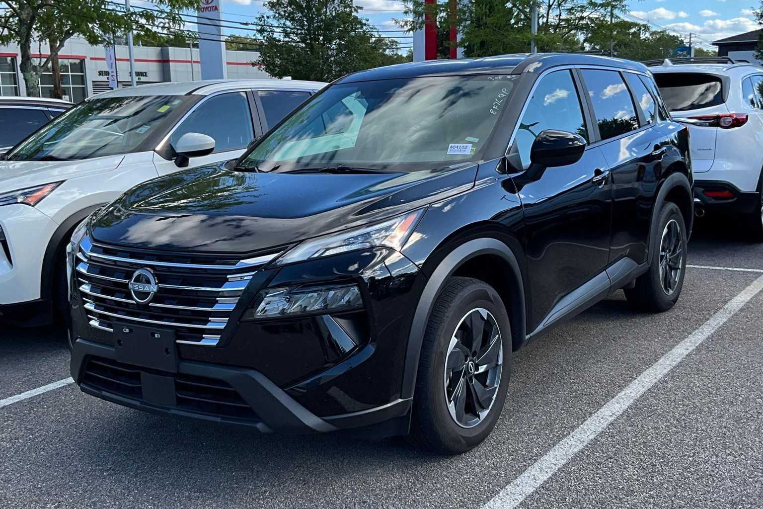 2025 Nissan Rogue SV - Photo 3