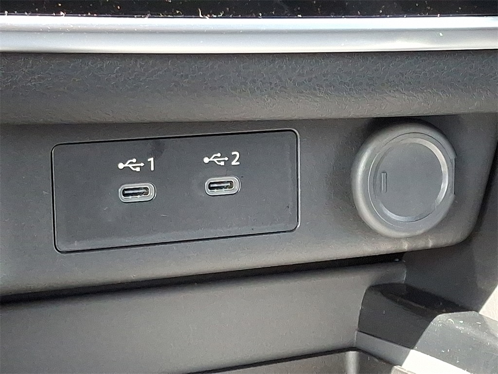 2025 Nissan Rogue S - Photo 16