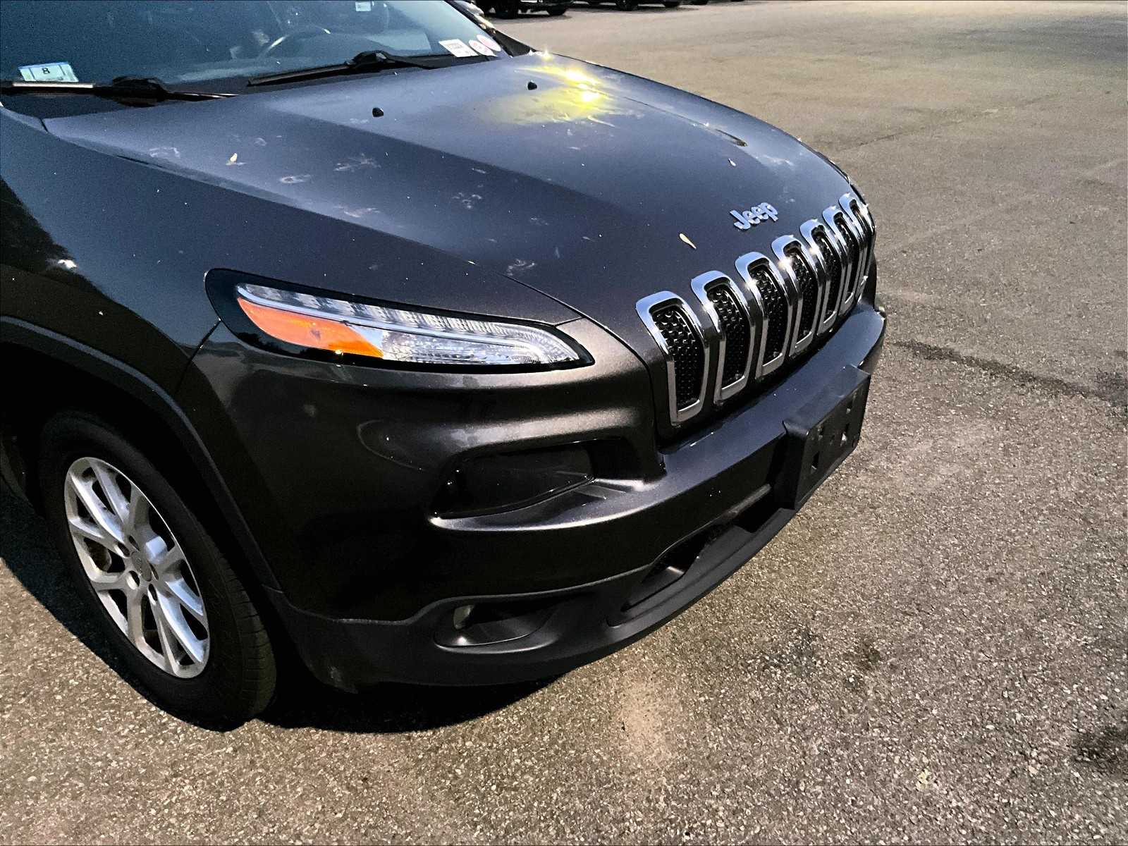 2018 Jeep Cherokee Latitude Plus - Photo 5