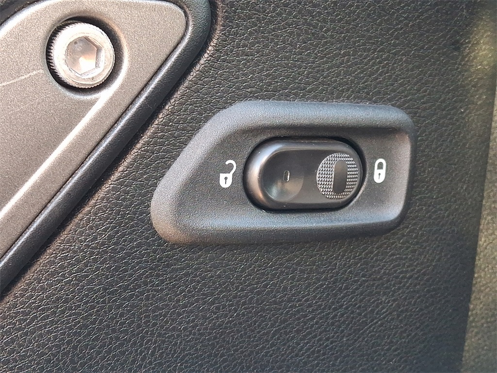 2017 Jeep Wrangler Unlimited Sport - Photo 13