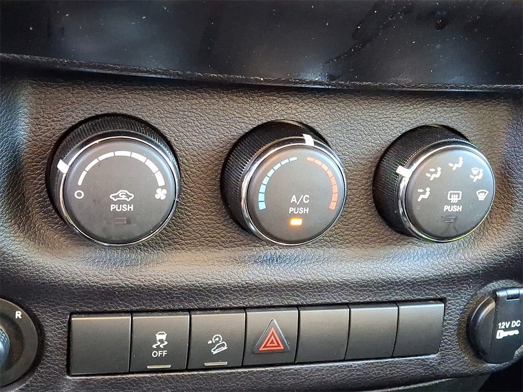 2017 Jeep Wrangler Unlimited Sport - Photo 16