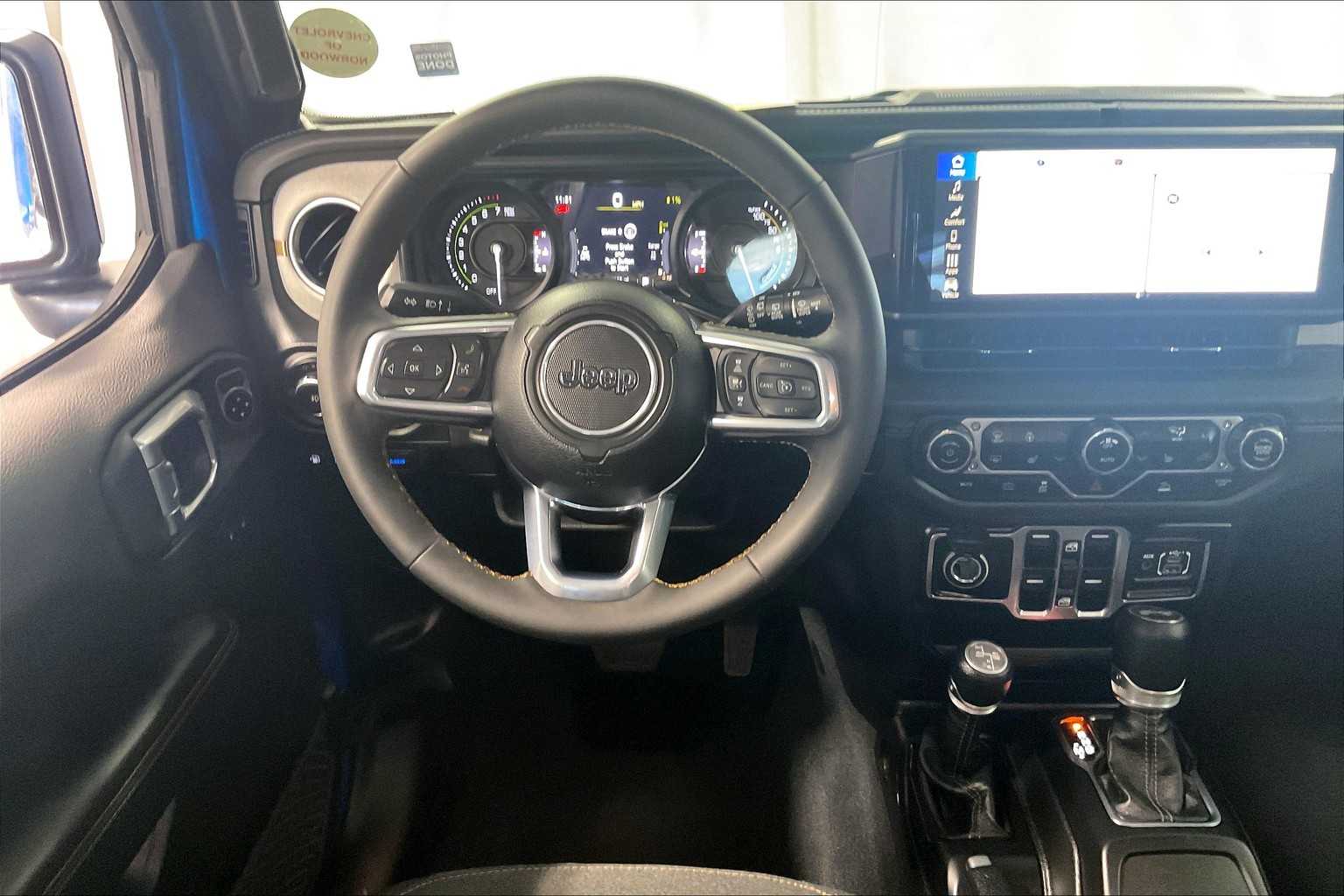 2024 Jeep Wrangler 4xe Sahara - Photo 17