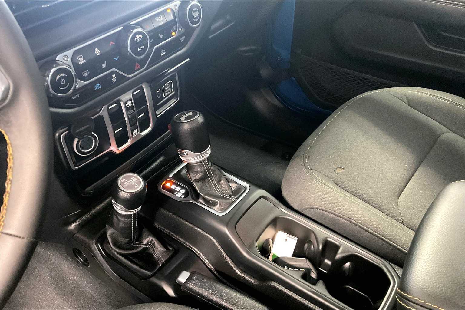 2024 Jeep Wrangler 4xe Sahara - Photo 20